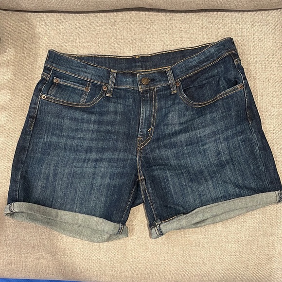 Levi’s Denim Shorts - Picture 1 of 5